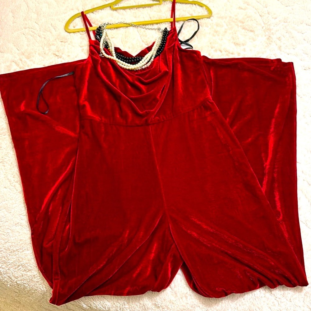 ‼️BRAND NEW‼️Laundry Red Velvet Wide Leg Spaghetti Strap Jumpsuit ♥️